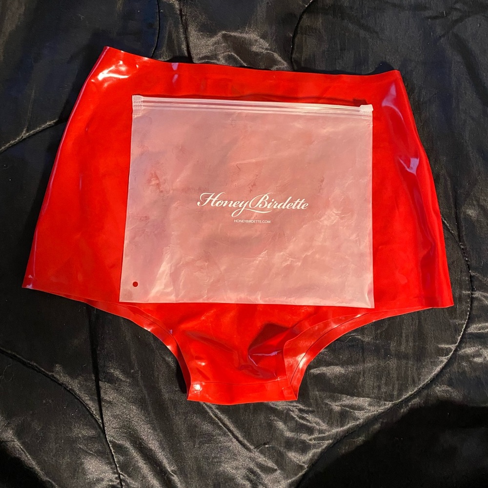 LATEX SHORTS